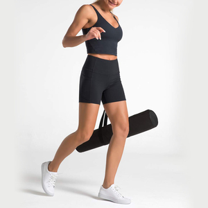 Pantalones cortos de yoga con spandex flexible para mujer - Product Image 4