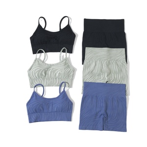 Ensemble de yoga 4 pièces personnalisé pour femme, grande taille, de haute qualité, avec fermeture éclair intégrale, taille élastique avant, respirant, léger et séchage rapide - Product Image 4