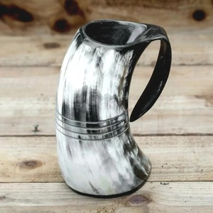 Mug à boire en corne artisanal, tasse à bière artisanale naturelle avec poignée pour fête, cadeau de style viking - Product Image 4