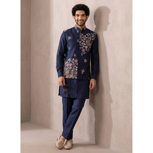 Ensemble de Kurta de mariage bleu marine brodé pour homme, pour tenue formelle - Product Image 1