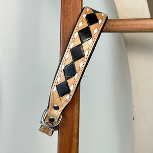 2025 nouveau motif à carreaux usiné à la main collier de chien en cuir véritable conception en gros personnalisé réglable colliers pour animaux de compagnie durables - Product Image 4