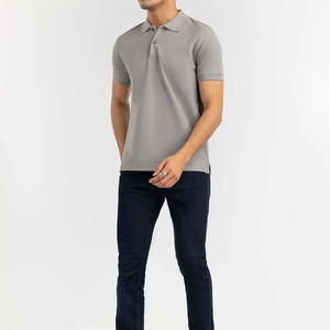 Camiseta de Diseño Elegante para Hombre - Patrón Sólido, Tela de Forro Polar, Transpirable y de Secado Rápido, Colores Personalizables - Product Image 6