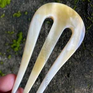 FWE Écologique Épingle à cheveux en corne de buffle Fourchette à cheveux polie à la main pour les femmes Chignon traditionnel et coiffure chignon par FWE - Product Image 3