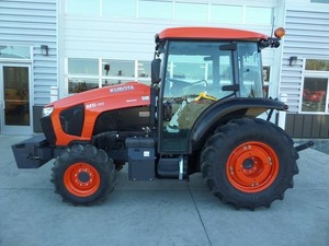 Tractor M5-111 2022, Equipo Premium Listo para Exportación, Suministro a Granel de Alta Resistencia - Product Image 2