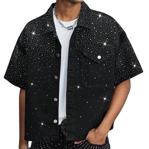 Camisa Casual de Mezclilla para Hombre, Diseño Personalizado al por Mayor con Logotipo y Decoración de Pedrería, Cierre de Botón Sencillo y Corte Holgado - Product Image 1