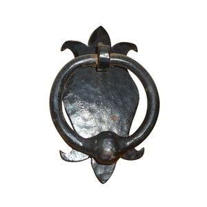 Los más vendidos: Timbre de puerta de hierro forjado a mano con recubrimiento de polvo negro en forma de piña, personalizado para portones exteriores e interiores. - Product Image 1