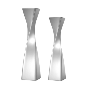 Nuevo candelabro moderno para decoración del hogar, portavelas de alta calidad con acabado plateado, aluminio fundido, hecho a mano y personalizado. - Product Image 3