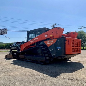 Chargeuse compacte Kubota SVL haut de gamme pour travaux de construction lourds, offrant des performances puissantes et une efficacité de fonctionnement fiable. - Product Image 4