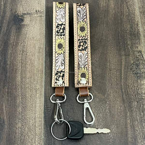 March Expo 2026 Porte-clés en cuir de vachette fait main style western avec dragonne personnalisée - Accessoire cadeau pour cowgirl - Product Image 5