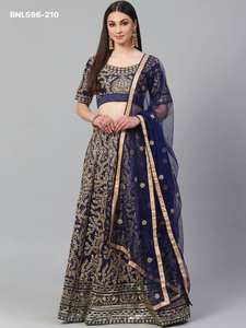 Hermoso y elegante conjunto tradicional indio de Lehenga-Choli y Dupatta de seda de morera con lentejuelas y bordados, proveedor de la India. - Product Image 2