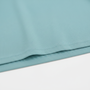 Polo en coton uni pour homme, respirant, décontracté, à manches courtes, avec logo brodé sur le devant, polo tendance pour tous les jours - Product Image 4