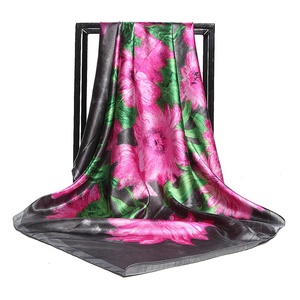 <span class=keywords><strong>Foulard</strong></span> Quadrato in <span class=keywords><strong>Seta</strong></span> con Stampa Floreale di Magnolia Azzurra per Donna, Nastro per Capelli e Decorazione per Borse di Lusso - Product Image 4