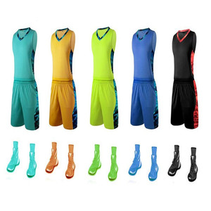 Tenues de basketball personnalisées sublimées sans manches pour hommes, col en V, 100 % polyester, ensemble maillot et short respirant et écologique - Product Image 1