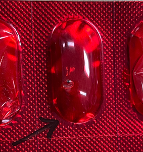 Rollo de Película de Embalaje Farmacéutico de PVdC Grado B – Precio de Liquidación de Fábrica, Color Rojo, 335 micras x 1310 mm - Product Image 4