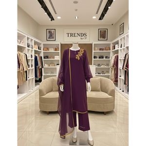 Elegante Traje Anarkali de Tres Piezas en Chifón |   Salwar Kameez Formal Cosido con Bordado para Bodas y Fiestas - Product Image 4