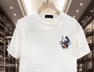 เสื้อแจ็คเก็ตหนัง PU แบบสบายๆ สำหรับผู้ชาย น้ำหนักผ้า 140 กรัม แห้งเร็ว พร้อมป้ายปักลายและลวดลายการ์ตูนแสนสนุก - Product Image 1