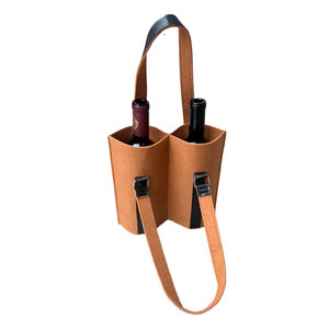 Portabotellas doble de tela color canela con correa ajustable, diseño plegable y reutilizable para picnics y fiestas. - Product Image 1
