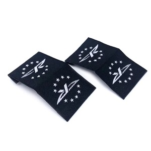 Étiquettes de vêtements personnalisées de haute qualité avec logo de marque privée, étiquettes imprimées pour vêtements, étiquettes tissées en satin, étiquettes tissées en nylon - Product Image 2