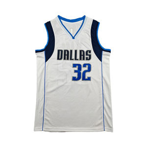 Ensemble de maillots de basket-ball personnalisés par sublimation, respirant, à séchage rapide, uniforme d'équipe, maillot d'entraînement sans manches en mesh et short - Product Image 4