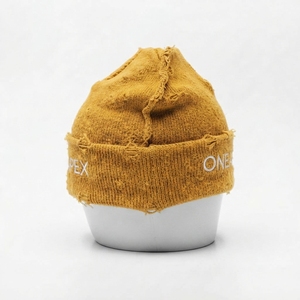 Bonnet en tricot jaune moutarde vieilli pour homme, avec revers, imperméable, hiver, unisexe, streetwear, bonnet ajusté, logo personnalisé, 100% acrylique - Product Image 3