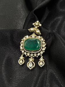 Luxury 925 Sterling <b>Silver</b> <b>Brooch</b> with Emerald Green Stone Antique Gold Polish Polki Style Traditional Indian Bridal Jewelry Who - Product Image 2