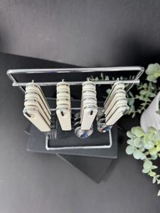 Moderno soporte colgante para cubiertos con estante metálico, ideal para mesa de comedor, encimera de cocina, cafetería y restaurante, organizador de utensilios. - Product Image 6