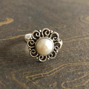 Bague en perle de créateur 3,0 grammes - Product Image 1