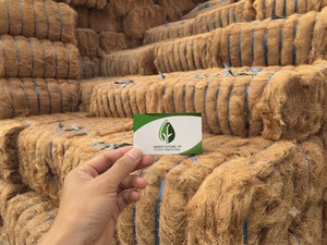 Fibres de coco en gros |   Fibre de noix de coco brute écologique pour la tapisserie, l'agriculture et l'usage industriel en provenance du Vietnam - Product Image 2