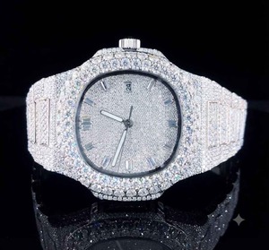 Montre de luxe en argent sterling sertie de diamants, affichage analogique de la date, boîtier rond de 38 mm, fermoir pliant, montre sertie de diamants - Product Image 1