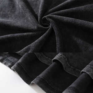 Camiseta Acid Wash - Camiseta de Algodón Grueso Estilo Urbano - Camiseta Oversize de Corte Cuadrado con Aspecto Vintage y Marca Personalizada para Hombre - Product Image 4