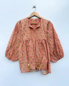 Robe mini décontractée d'été élégante en coton champagne à imprimé floral fait main, manches bouffantes, coupe ample bohème, col noué - Product Image 1