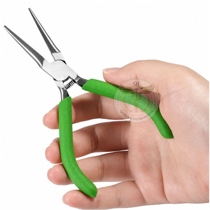 Pince à bec effilé miniature de 5 pouces pour la fabrication de bijoux, en acier inoxydable avec mâchoires dentelées pour plier et saisir les fils - Product Image 1
