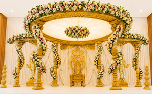 Elegante Decoración del Templo Manavarai para Bodas del Sur de la India, Decoración de Mandap de Fibra Real para Bodas, Compre Fondo y Mandap para Bodas - Product Image 6