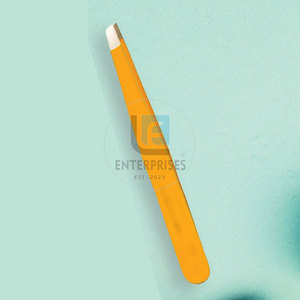 Pinzas para Cejas de Acero Inoxidable de Primera Calidad en Venta en Línea - Duraderas y Reutilizables, Hechas en Pakistán, Empaque Personalizable, Venta al por Mayor - Product Image 5