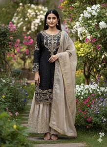 Kurti de Seda GMY Pura con Bordado de Lentejuelas y Adornos de Remaches, Conjunto Completo con Plazzo Completamente Cosido y Dupatta de Encaje - Product Image 2
