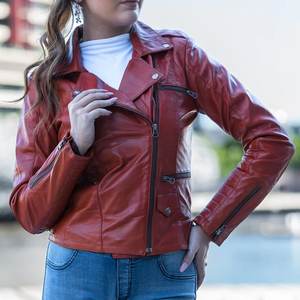 Chaquetas rojas personalizadas al por mayor RTS con logotipo para mujer, chaqueta vintage para invierno, abrigos clásicos de cuero, chaquetas bomber auténticas, estilo urbano. - Product Image 2