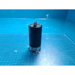 Condensador Electrolítico de Aluminio NIPPON CHEMI-CON 40G808, Usado como Pieza de Repuesto para Equipos de Semiconductores - Product Image 1