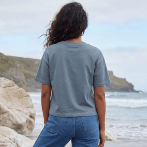 เสื้อยืดแขนสั้นทรงเข้ารูปสำหรับผู้หญิง ผ้าฝ้ายออร์แกนิค ปักโลโก้ได้ตามต้องการ เสื้อพื้นฐาน - Product Image 1