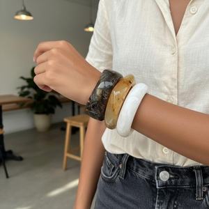 Resin Bangles <b>Bracelet</b> Eco-Friendly Sculpted Design Round Shape Customized Color Women's Jewelry Fashion Best Bangles - Product Image 1