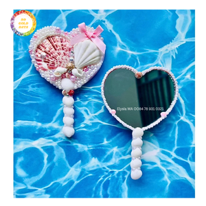 Miroir à main personnalisé en coquillages irlandais, fait main, en coquillages naturels, miroir de beauté, décoration de maison de bord de mer, cadeau pour maison de plage - Product Image 1