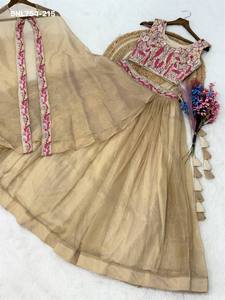 Nouvelle variété de Lehenga-Choli évasé en soie Sindhore brodé de perles, prêt-à-porter, avec ensemble shrug, fabriqué à Surat - Product Image 6
