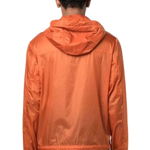 Veste coupe-vent fine de mode automnale pour hommes, nouvelle tenue de rue décontractée d'extérieur avec un haut anti-rides et une décoration brodée - Product Image 2