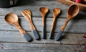 High Quality Mango Wood <b>Soup</b> <b>Spoon</b> Friendly Durable Natural Handicraft Best Design Kitchenware for Party Use - Product Image 4