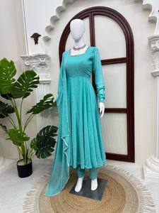Conjunto de Vestido Anarkali Turquesa, Ropa Étnica India y Pakistaní, Kurti Largo Reversible, Elástico y Sin Arrugas con Dupatta - Product Image 3