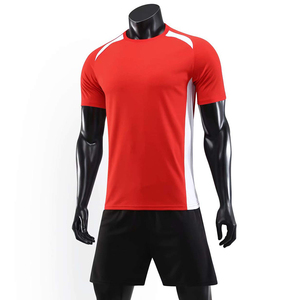 Ensemble d'uniformes de football respirants pour adultes, design et logo personnalisés, service OEM, uniformes de football de haute qualité à prix abordable - Product Image 4