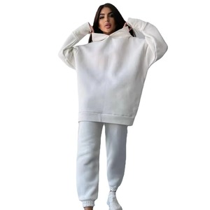 Conjunto Deportivo Premium para Mujer, Sudadera con Capucha y Pantalones Jogger de Felpa Francesa, Logotipo Personalizado, Fabricante de Ropa al por Mayor OEM ODM - Product Image 5