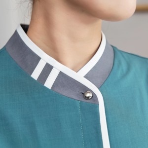 Uniforme de nettoyage pour personnel d'hôtel unisexe en gros, en polyester/coton, service OEM, logo personnalisé - Product Image 6