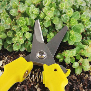 Ciseaux d'électricien premium 7,5 pouces en acier inoxydable taillé à dentelure 420J2 de Taïwan, poignée en plastique, pour droitiers, non pliables, pour le bricolage - Product Image 4