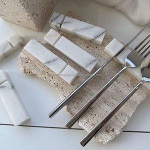 Couverts en marbre fabriqués à la main pour la décoration de table à manger fête de mariage et conception d'arrangement intérieur de maison élégante - Product Image 1