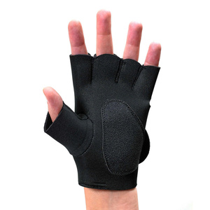 Premium Quality Neoprene Wheelchair Gloves for Gym & Sports Customized Non-Slip Half Finger Unisex - Product Image 3